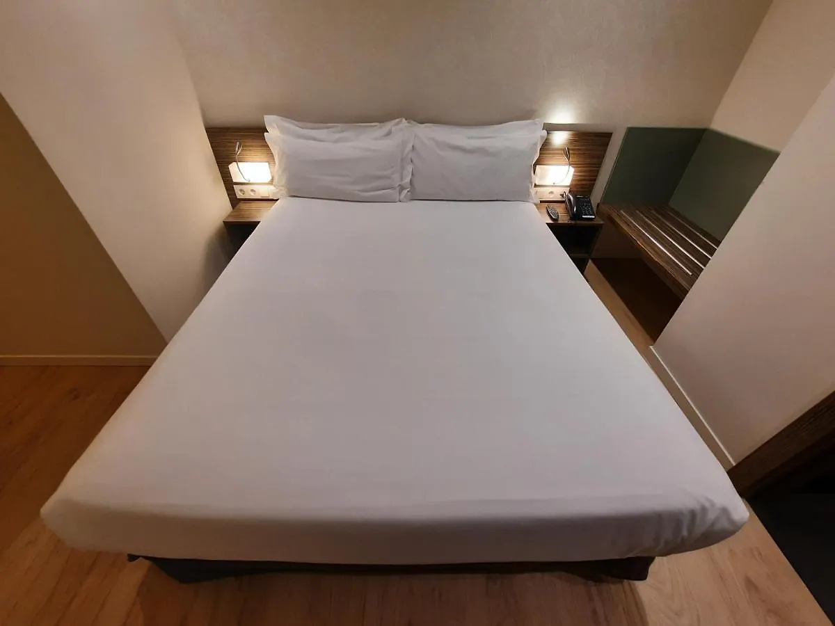 Hellosky Air Rooms Madrid